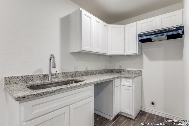 Image 10 of 25 For 1835 Poplar W 402