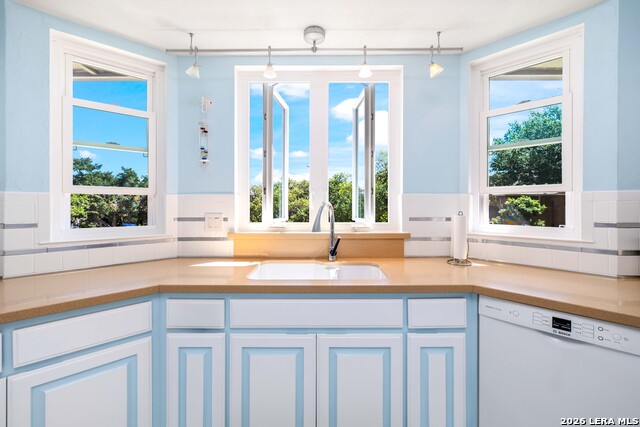 Image 4 of 30 For 8723 Prince Hts