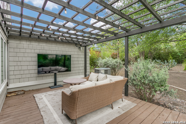 Image 21 of 24 For 430 Corona Ave