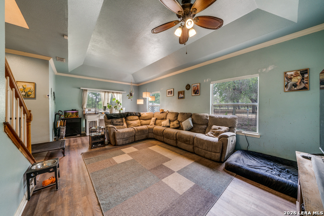 Image 5 of 33 For 1855 Burr Oak Ln