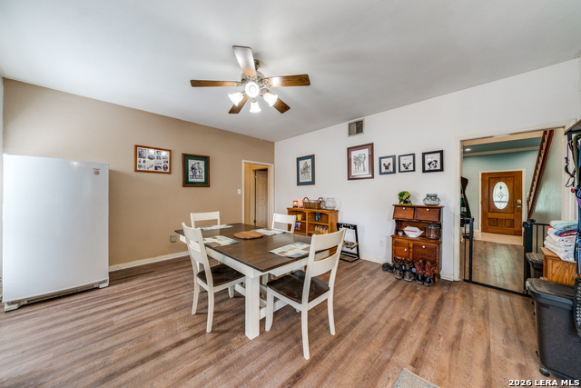 Image 8 of 33 For 1855 Burr Oak Ln