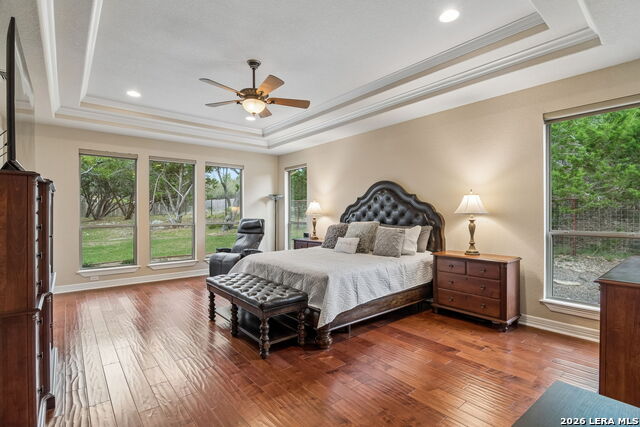 Image 18 of 47 For 480 Wentworth