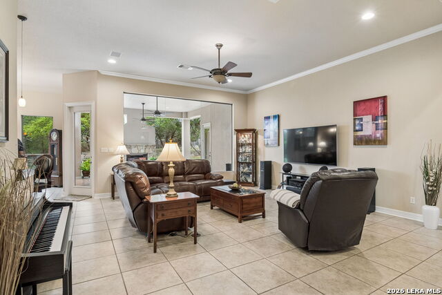 Image 8 of 47 For 480 Wentworth