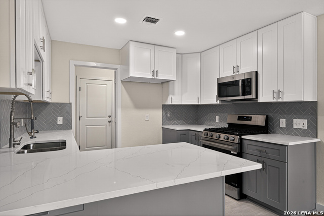 Image 11 of 34 For 6135 Willowridge Ln