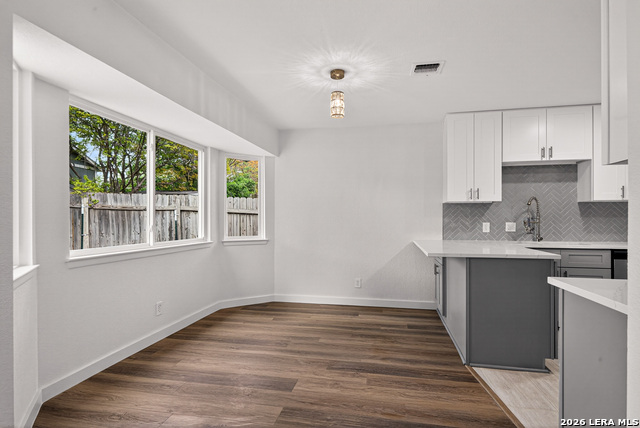 Image 13 of 34 For 6135 Willowridge Ln