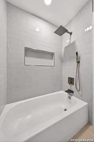 Image 20 of 34 For 6135 Willowridge Ln