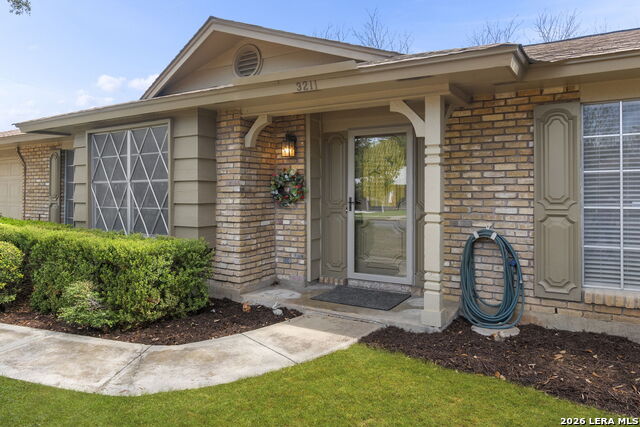 Image 2 of 36 For 3211 Leyte  