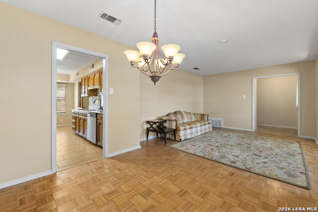 Image 7 of 36 For 3211 Leyte  