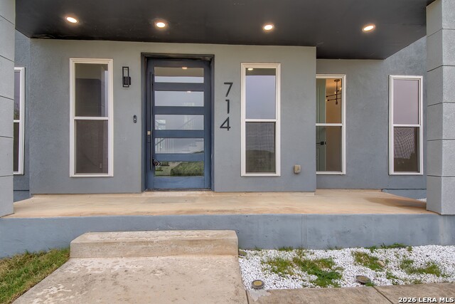 Image 2 of 36 For 714 Misty Water Ln