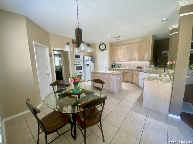 Image 20 of 27 For 256 Las Brisas