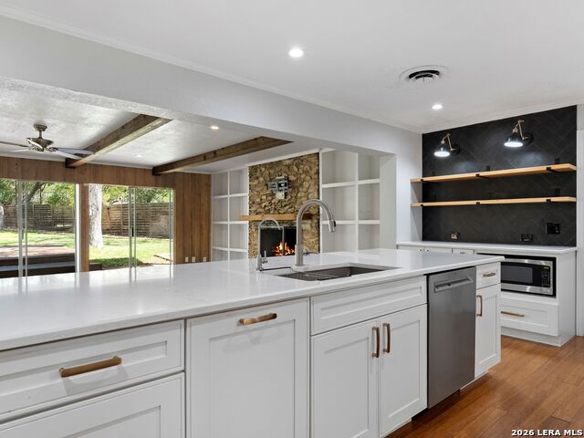 Listing photo id 9 for 91 Ohio Ave  