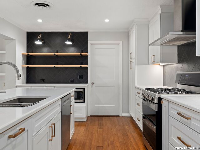 Listing photo id 10 for 91 Ohio Ave  