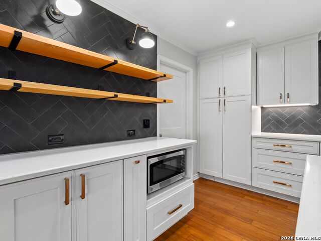 Listing photo id 11 for 91 Ohio Ave  