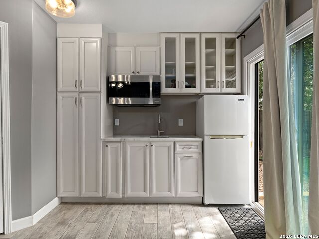 Listing photo id 23 for 91 Ohio Ave  