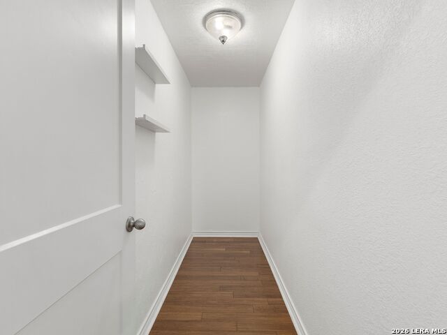 Listing photo id 25 for 91 Ohio Ave  