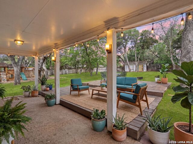 Listing photo id 3 for 91 Ohio Ave  