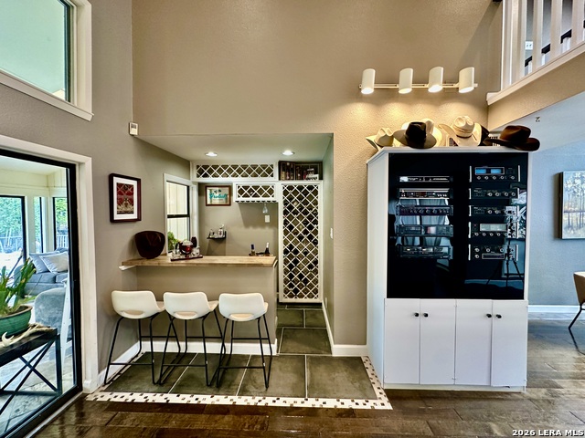 Image 10 of 50 For 201 Country Wood Dr