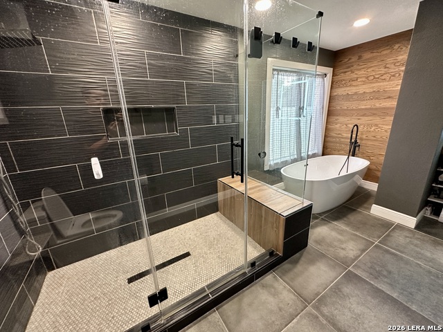 Image 23 of 50 For 201 Country Wood Dr