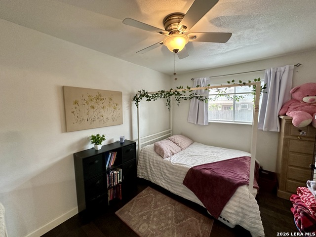 Image 28 of 50 For 201 Country Wood Dr