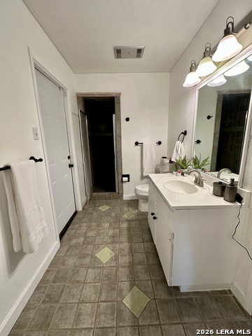 Image 30 of 50 For 201 Country Wood Dr