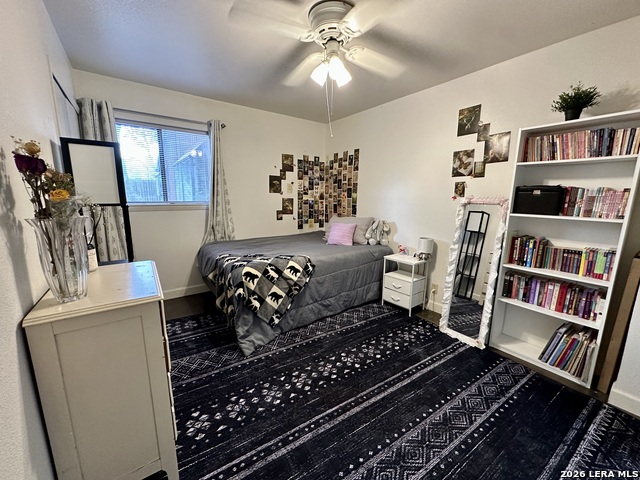 Image 31 of 50 For 201 Country Wood Dr