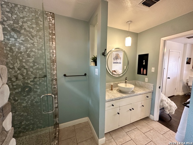 Image 35 of 50 For 201 Country Wood Dr