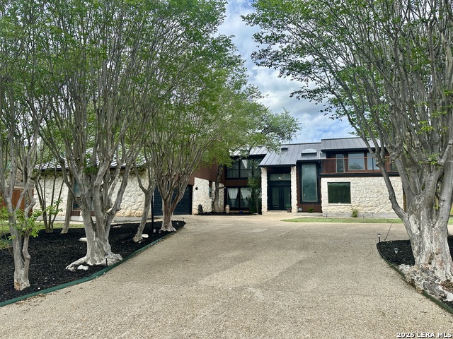 Image 5 of 50 For 201 Country Wood Dr