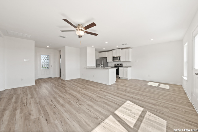 Image 11 of 28 For 16205 Farmer