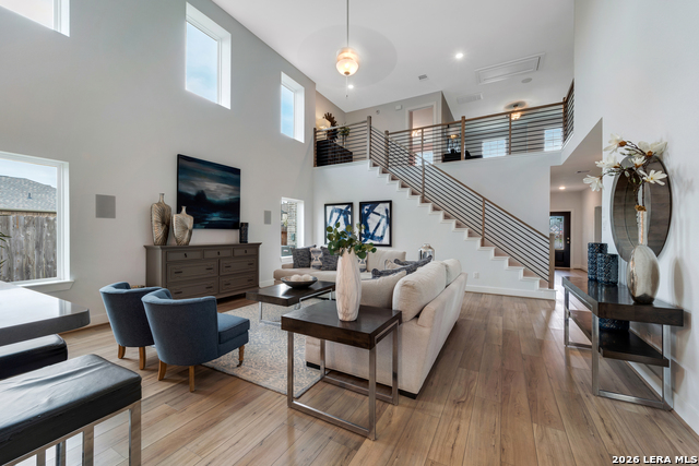 Image 6 of 27 For 420 Ivy Rd  