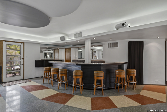 Image 23 of 45 For 432 Mary Louise Dr