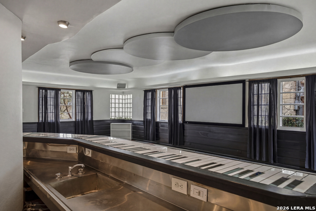 Image 26 of 45 For 432 Mary Louise Dr