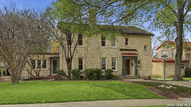 Image 3 of 45 For 432 Mary Louise Dr