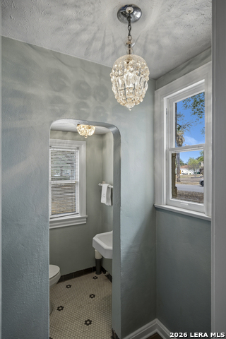 Image 5 of 45 For 432 Mary Louise Dr