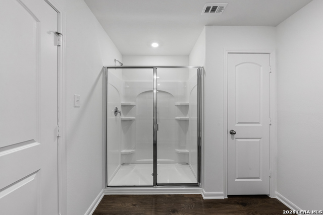 Image 14 of 28 For 16181 Farmer