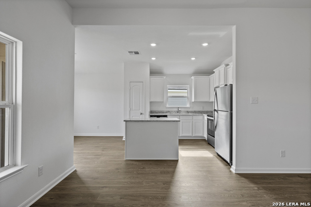 Image 7 of 28 For 16181 Farmer