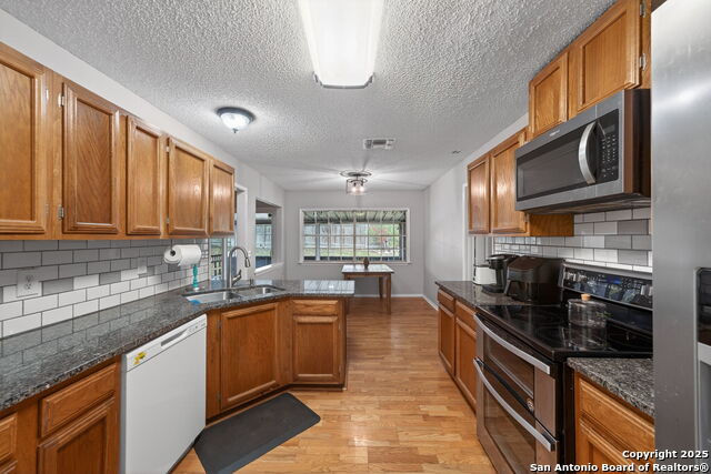 Image 3 of 18 For 6007 Lonesome Pine St