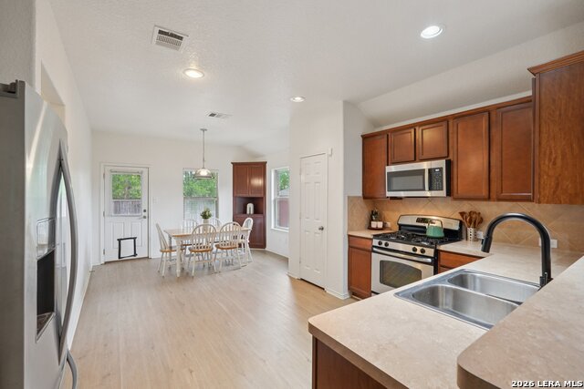 Image 12 of 45 For 9025 Peridot