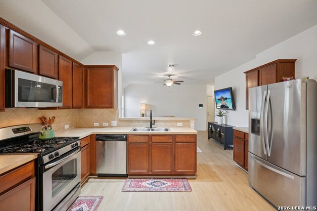 Image 13 of 45 For 9025 Peridot