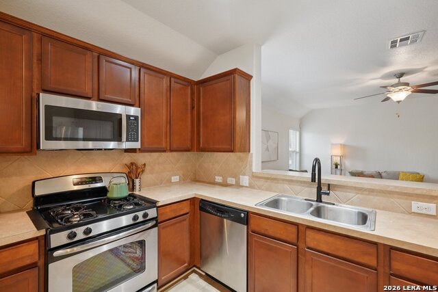 Image 14 of 45 For 9025 Peridot