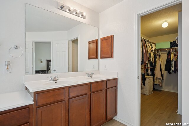 Image 20 of 45 For 9025 Peridot