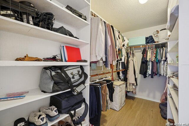 Image 22 of 45 For 9025 Peridot