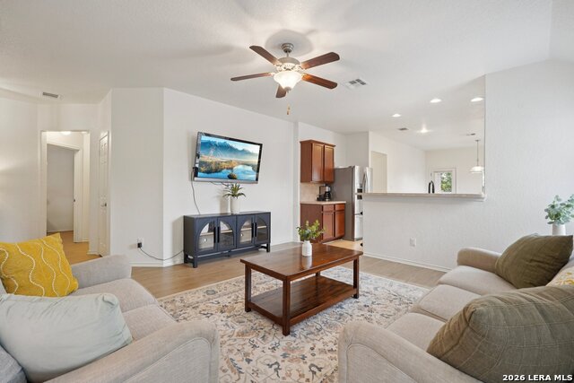 Image 6 of 45 For 9025 Peridot