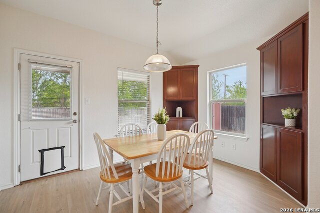 Image 9 of 45 For 9025 Peridot