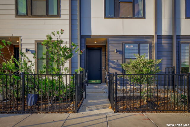 Image 2 of 72 For 719 E Locust St, Unit 4107  4107