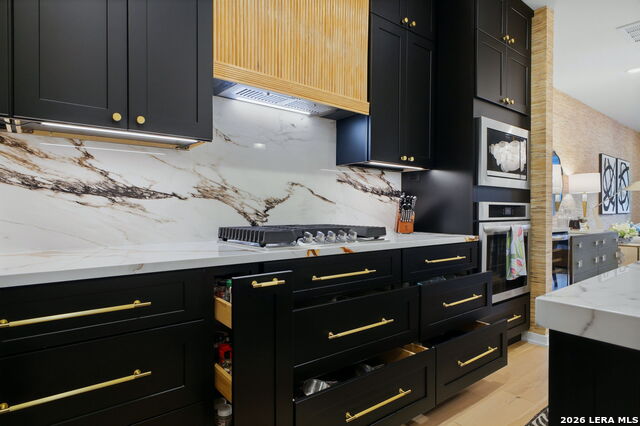 Image 22 of 72 For 719 E Locust St, Unit 4107  4107