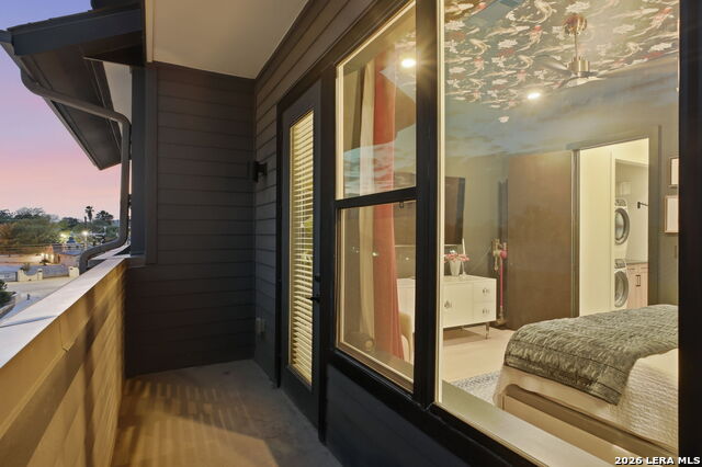 Image 32 of 72 For 719 E Locust St, Unit 4107  4107