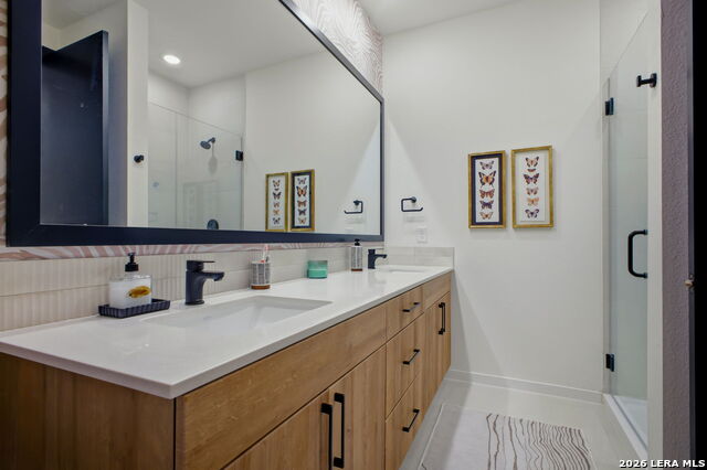 Image 44 of 72 For 719 E Locust St, Unit 4107  4107