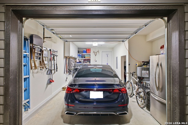 Image 46 of 72 For 719 E Locust St, Unit 4107  4107