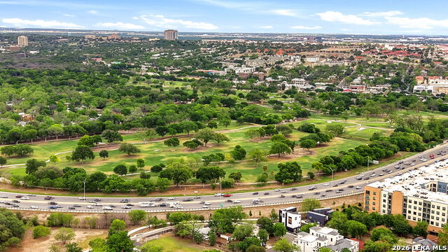 Image 52 of 72 For 719 E Locust St, Unit 4107  4107