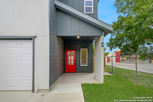 Image 2 of 43 For 114 Packard St